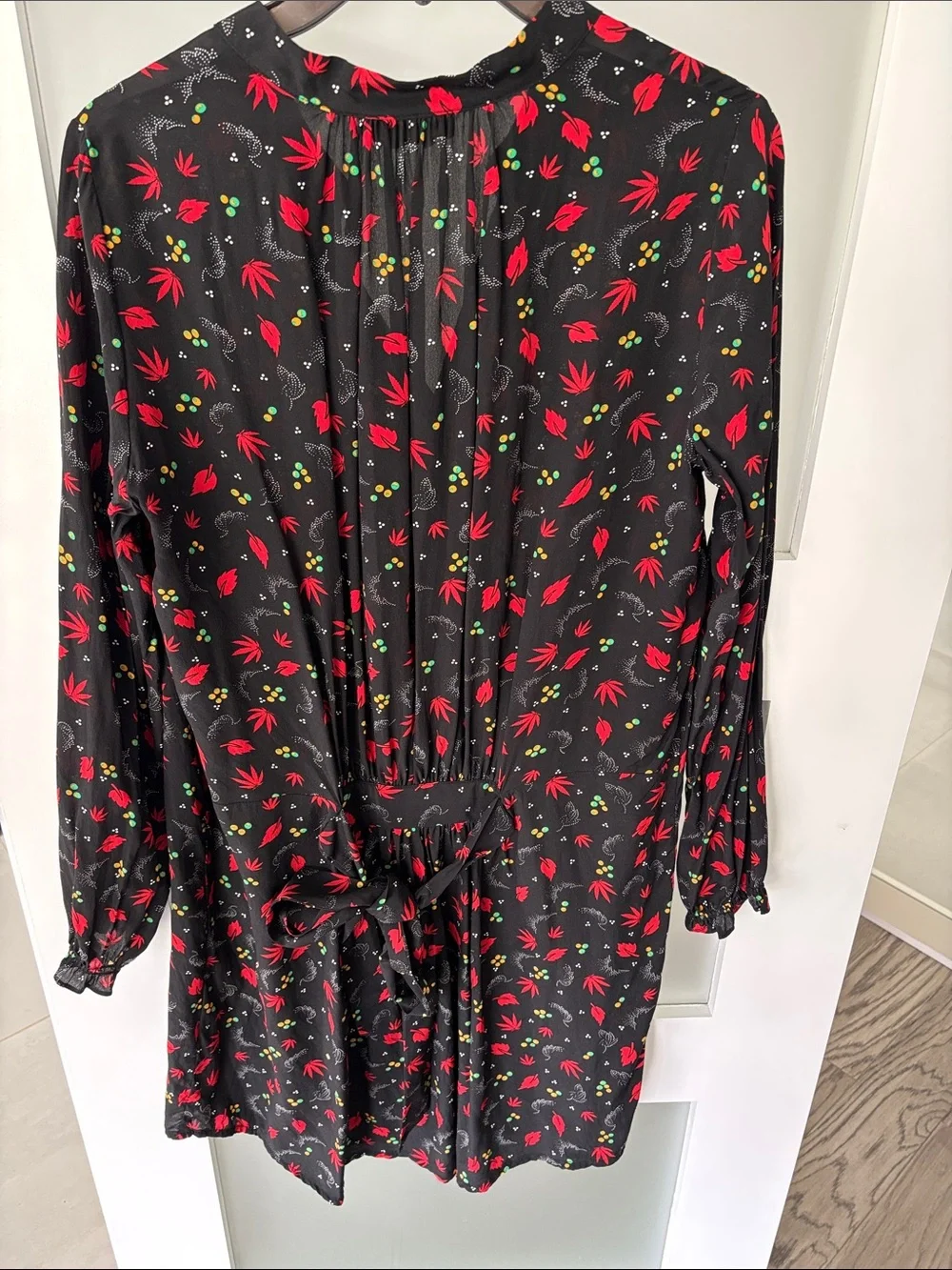 Zadig & Voltaire Black Long-Sleeve Shift Dress with Red Floral Print - Picture 5 of 12
